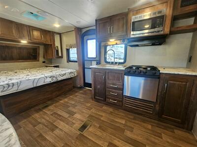 2018 Keystone Cougar 19RBEWE   - Photo 7 - South San Francisco, CA 94080