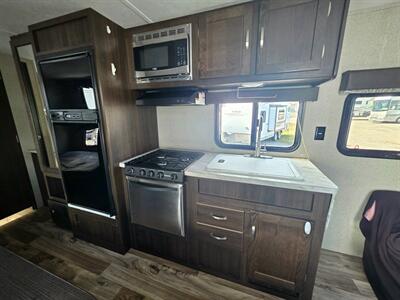 2019 Keystone Springdale 189FLK   - Photo 5 - South San Francisco, CA 94080