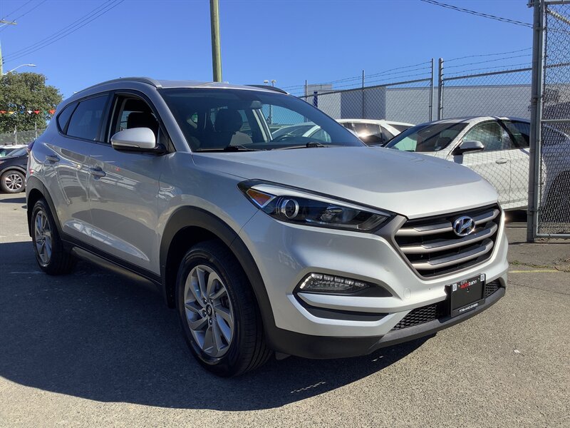 2016 Hyundai TUCSON SE  