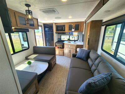 2025 Forest River Freedom Express 246RKS   - Photo 8 - South San Francisco, CA 94080