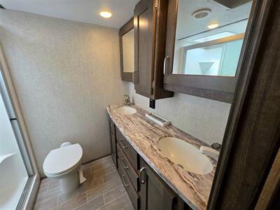 2019 Keystone Montana 320MK   - Photo 5 - South San Francisco, CA 94080