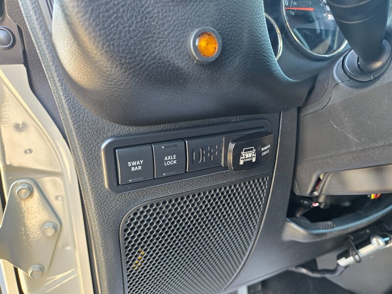 2017 Jeep Wrangler Rubicon - Photo 11 - Edmonton, AB T6E 6B3