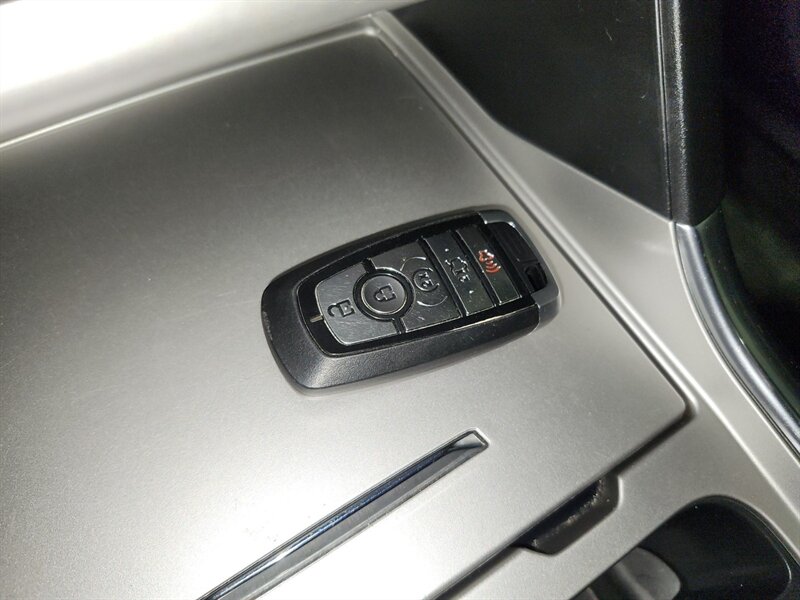 2022 Ford Explorer XLT - Photo 10 - Edmonton, AB T6E 6B3