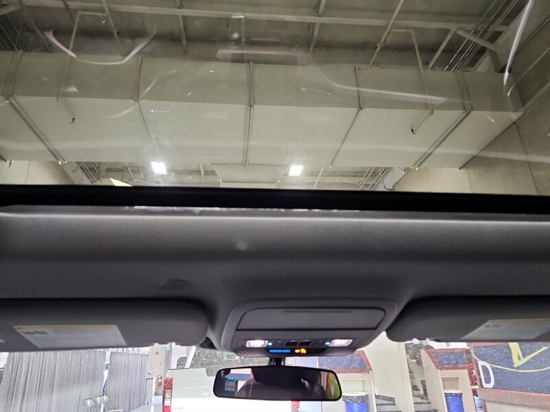 2022 Ford Explorer XLT - Photo 8 - Edmonton, AB T6E 6B3