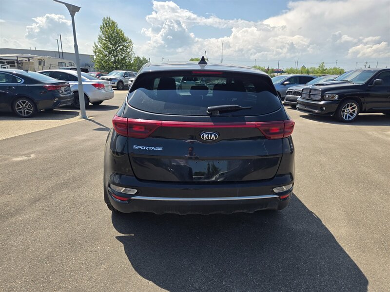 2020 Kia Sportage LX - Photo 4 - Edmonton, AB T6E 6B3