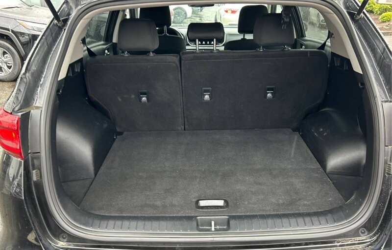 2020 Kia Sportage LX - Photo 15 - Edmonton, AB T6E 6B3