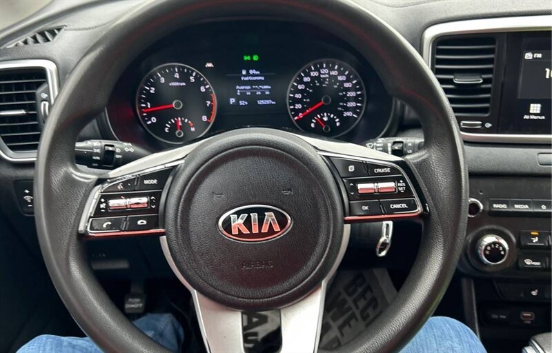 2020 Kia Sportage LX - Photo 11 - Edmonton, AB T6E 6B3