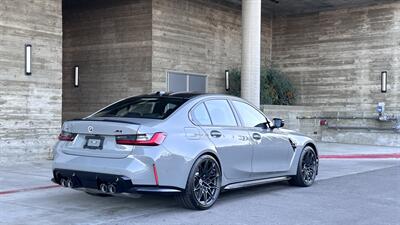 2023 BMW M3 Edition 50 Jahre in Lime Rock Grey Metallic   - Photo 22 - Tarzana, CA 91356
