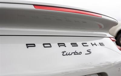 2018 Porsche 911 Turbo S  in Chalk on Black Leather Interior - Photo 36 - Tarzana, CA 91356