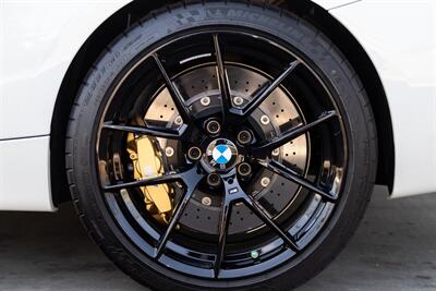 2020 BMW M2 CS  - 1 of 5 in the US built with 6MT Alpine White Black Wheels Carbon Ceramic Brakes - Photo 19 - Tarzana, CA 91356