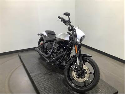 2017 Harley-Davidson FXSE CVO PRO STREET BREAKOUT   - Photo 6 - San Diego, CA 92121