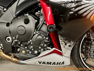 2012 Yamaha YZF-R1 RAVEN   - Photo 11 - San Diego, CA 92121