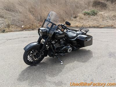 2018 Harley-Davidson FLHRXS ROAD KING SPECIAL   - Photo 2 - San Diego, CA 92121