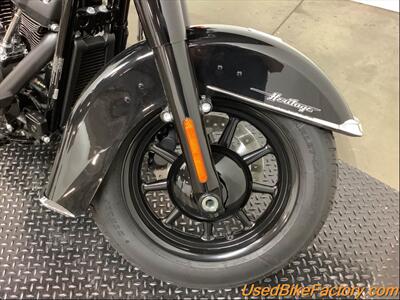 2022 Harley-Davidson FLHCS HERITAGE CLASSIC   - Photo 6 - San Diego, CA 92121
