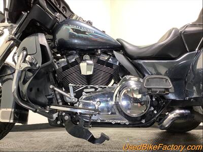 2015 Harley-Davidson FLHTCUTG TRIGLIDE ULTRA C   - Photo 18 - San Diego, CA 92121
