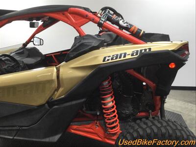 2017 Can-Am MAVERICK X3 1000R TURBO R RS GOLD & CAN-AM RED   - Photo 18 - San Diego, CA 92121