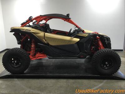 2017 Can-Am MAVERICK X3 1000R TURBO R RS GOLD & CAN-AM RED   - Photo 2 - San Diego, CA 92121