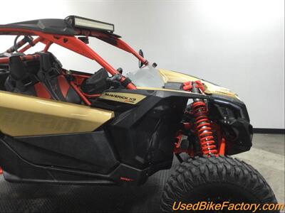 2017 Can-Am MAVERICK X3 1000R TURBO R RS GOLD & CAN-AM RED   - Photo 23 - San Diego, CA 92121
