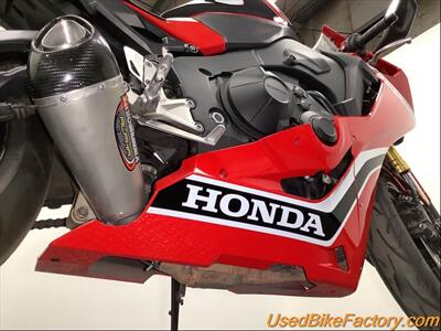 2017 Honda CBR1000RR   - Photo 13 - San Diego, CA 92121