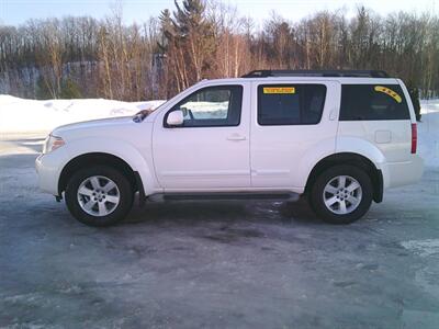 2008 Nissan Pathfinder S   - Photo 4 - Escanaba, MI 49829
