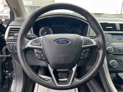 2014 Ford Fusion SE   - Photo 11 - Escanaba, MI 49829