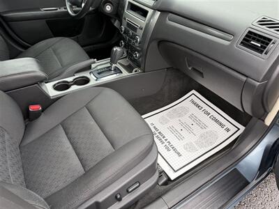 2012 Ford Fusion SEL AWD   - Photo 19 - Escanaba, MI 49829