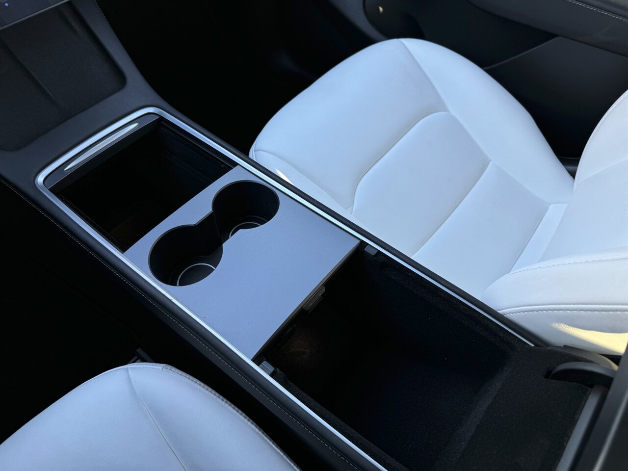 2021 Tesla Model Y Long Range   - Photo 27 - Portland, OR 97211