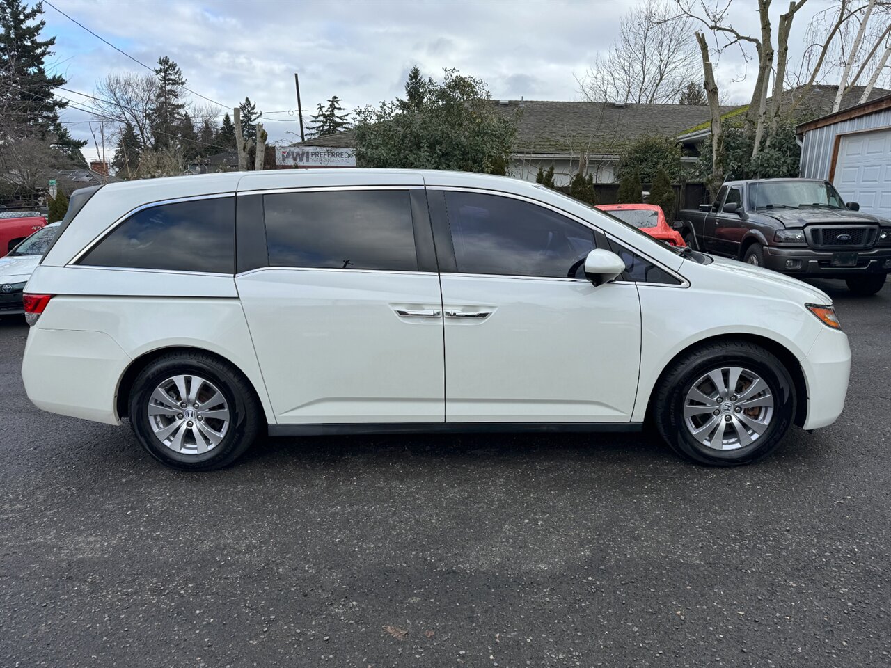 2015 Honda Odyssey EX-L w/ DVD LEATHER LOADED   - Photo 6 - Portland, OR 97211