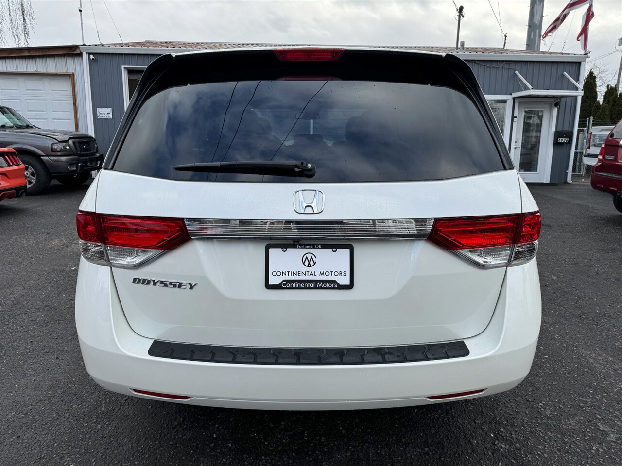 2015 Honda Odyssey EX-L w/ DVD LEATHER LOADED   - Photo 8 - Portland, OR 97211