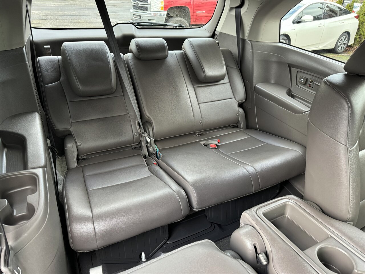 2015 Honda Odyssey EX-L w/ DVD LEATHER LOADED   - Photo 25 - Portland, OR 97211