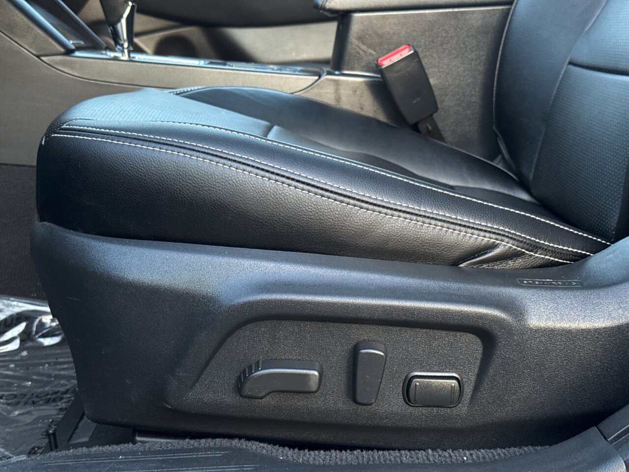 2017 Subaru Outback 3.6R Limited ADAPTIVE CRUISE SUNROOF   - Photo 23 - Portland, OR 97211