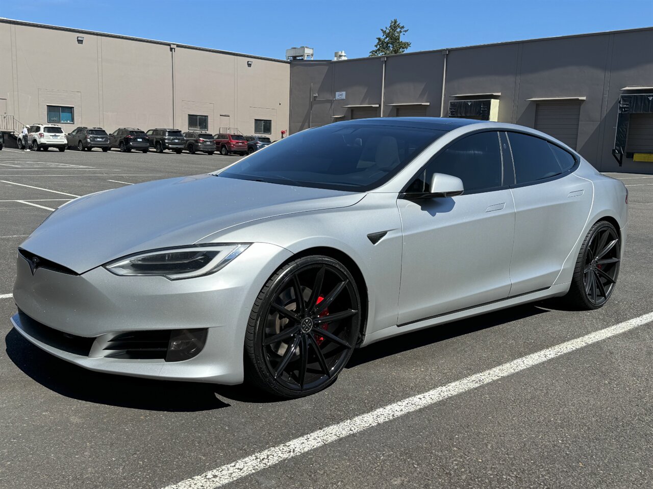 2017 Tesla Model S P100D W/ LUDICROUS MODE - WRAPPED MATTE SILVER   - Photo 1 - Portland, OR 97211