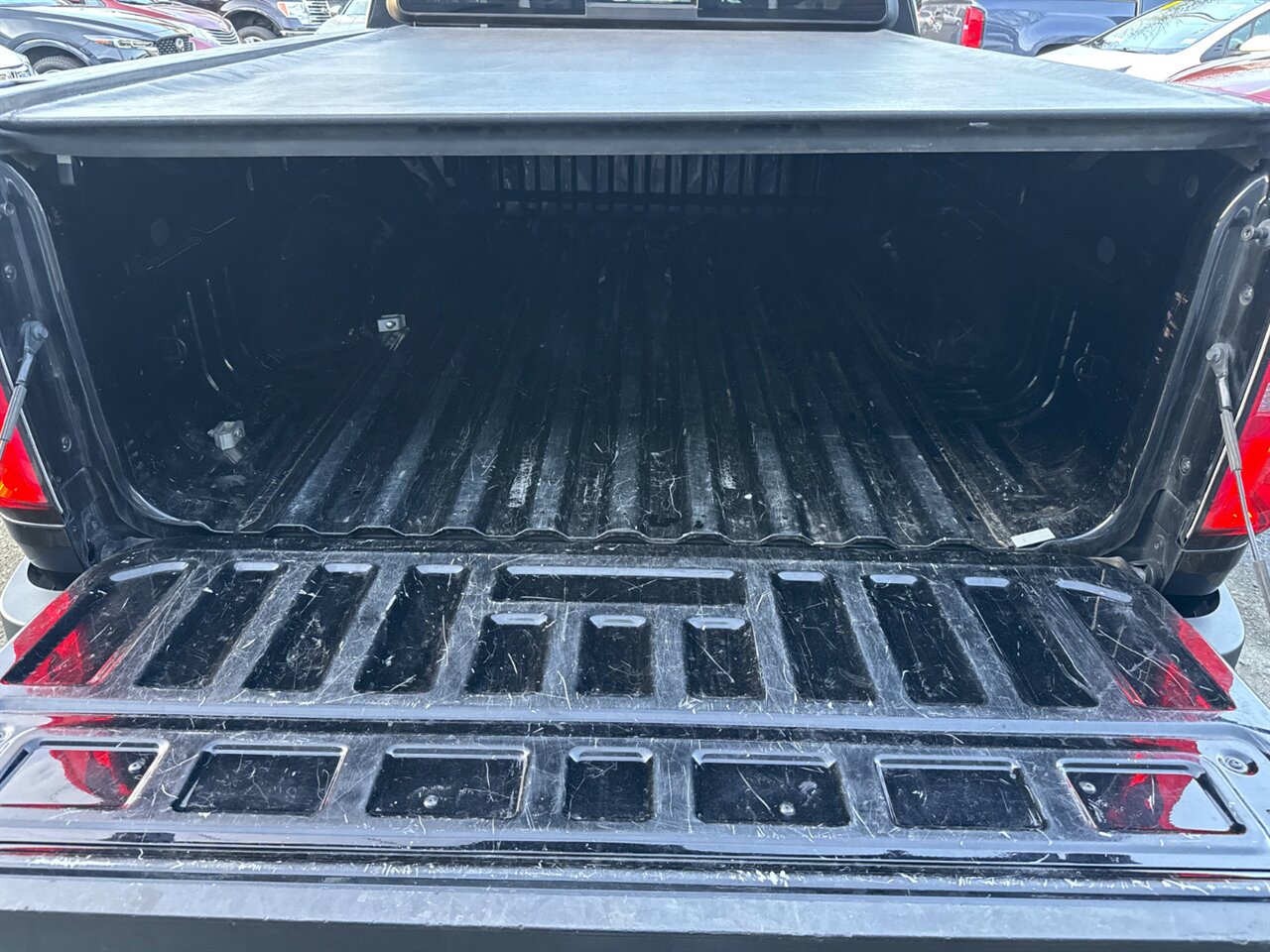 2019 Chevrolet Colorado Z71 4x4 REMOTE START ONLT 55K MILES - Photo 14 - Portland, OR 97211