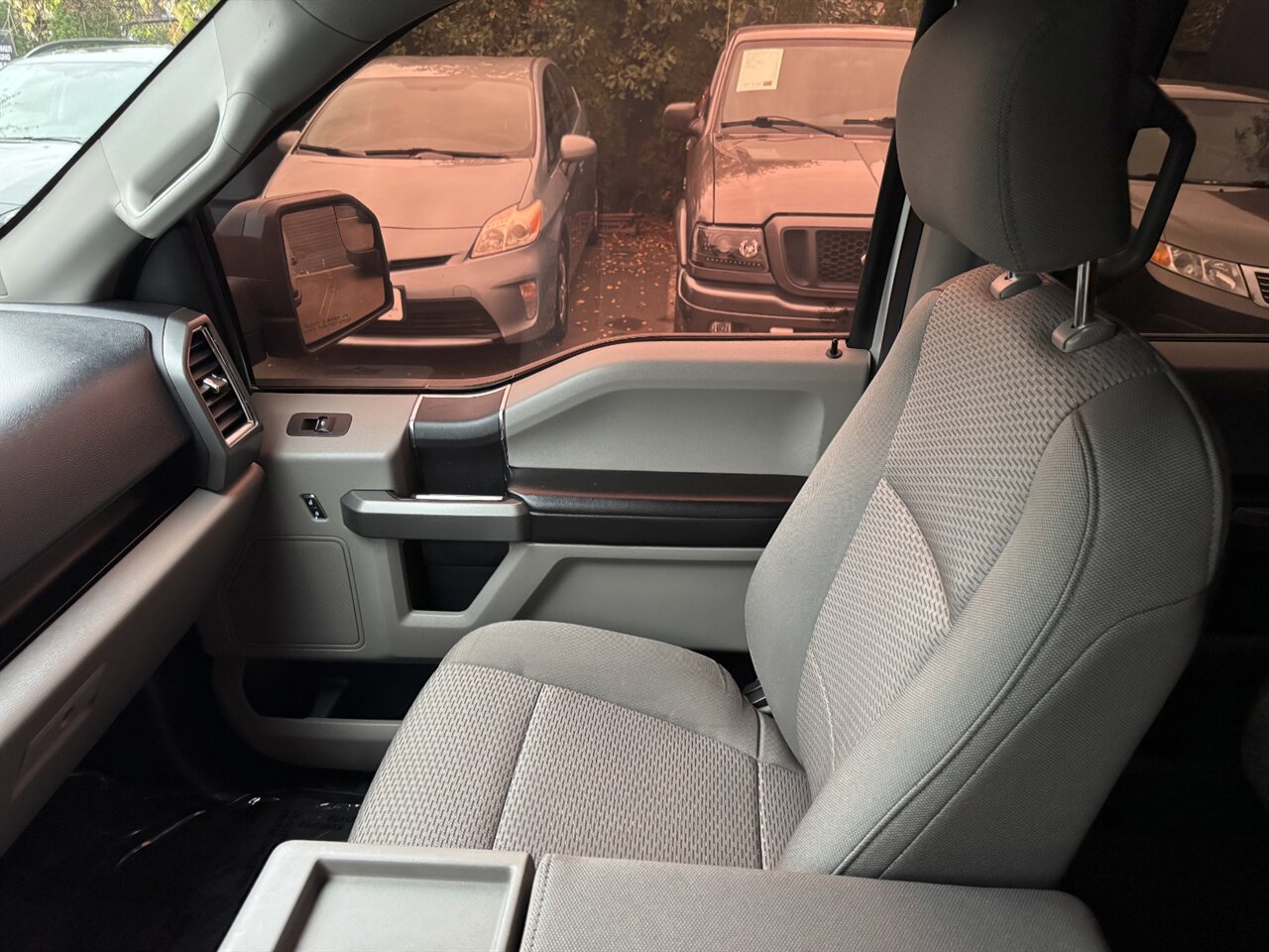 2016 Ford F-150 XLT CREWCAB 4X4   - Photo 26 - Portland, OR 97211