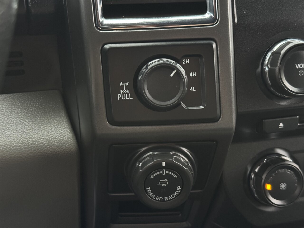 2016 Ford F-150 XLT CREWCAB 4X4   - Photo 27 - Portland, OR 97211