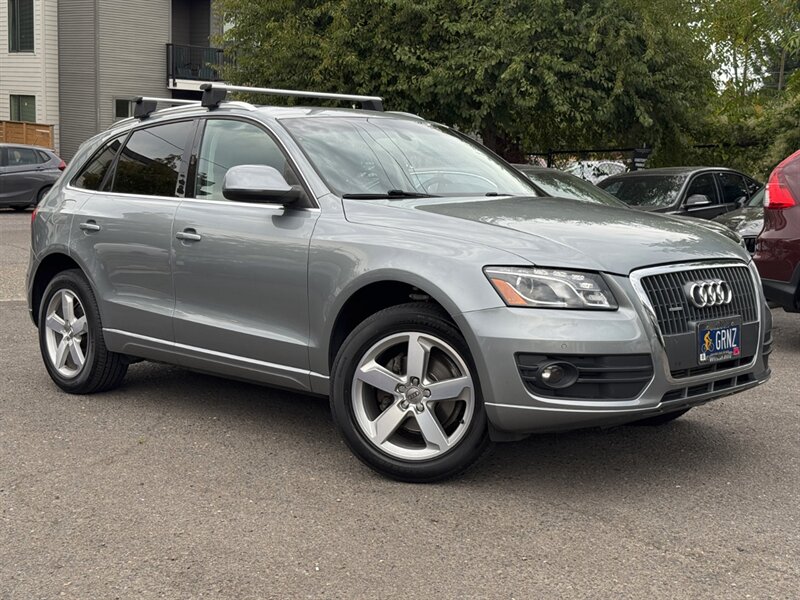 2011 Audi Q5 2.0T quattro Premium Plus NAV  