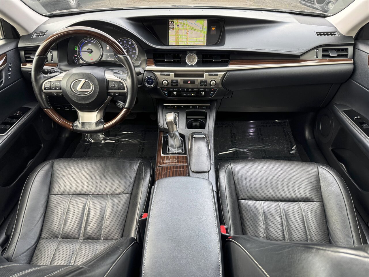 2017 Lexus ES300h ADAPTIVE CRUISE BLIND SPOT - Photo 15 - Portland, OR 97211