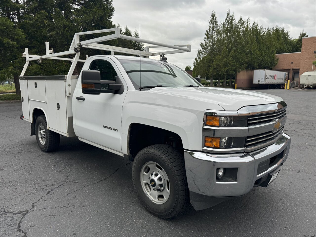 2017 Chevrolet Silverado 2500 Work Truck HARBOR UTILITY BED ONLY 113K MILES   - Photo 5 - Portland, OR 97211