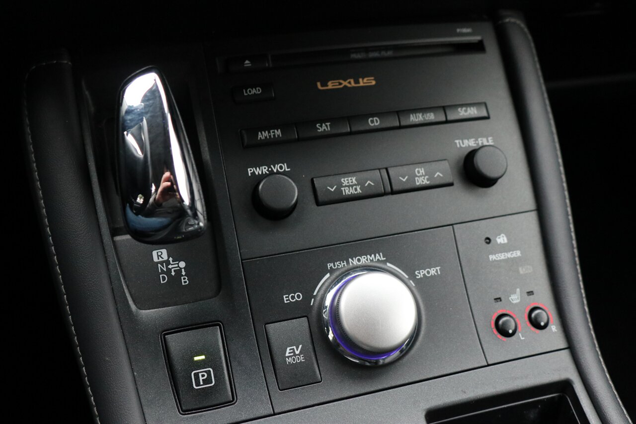 2011 Lexus CT 200h Premium MEMORY HEATE   - Photo 48 - Portland, OR 97211