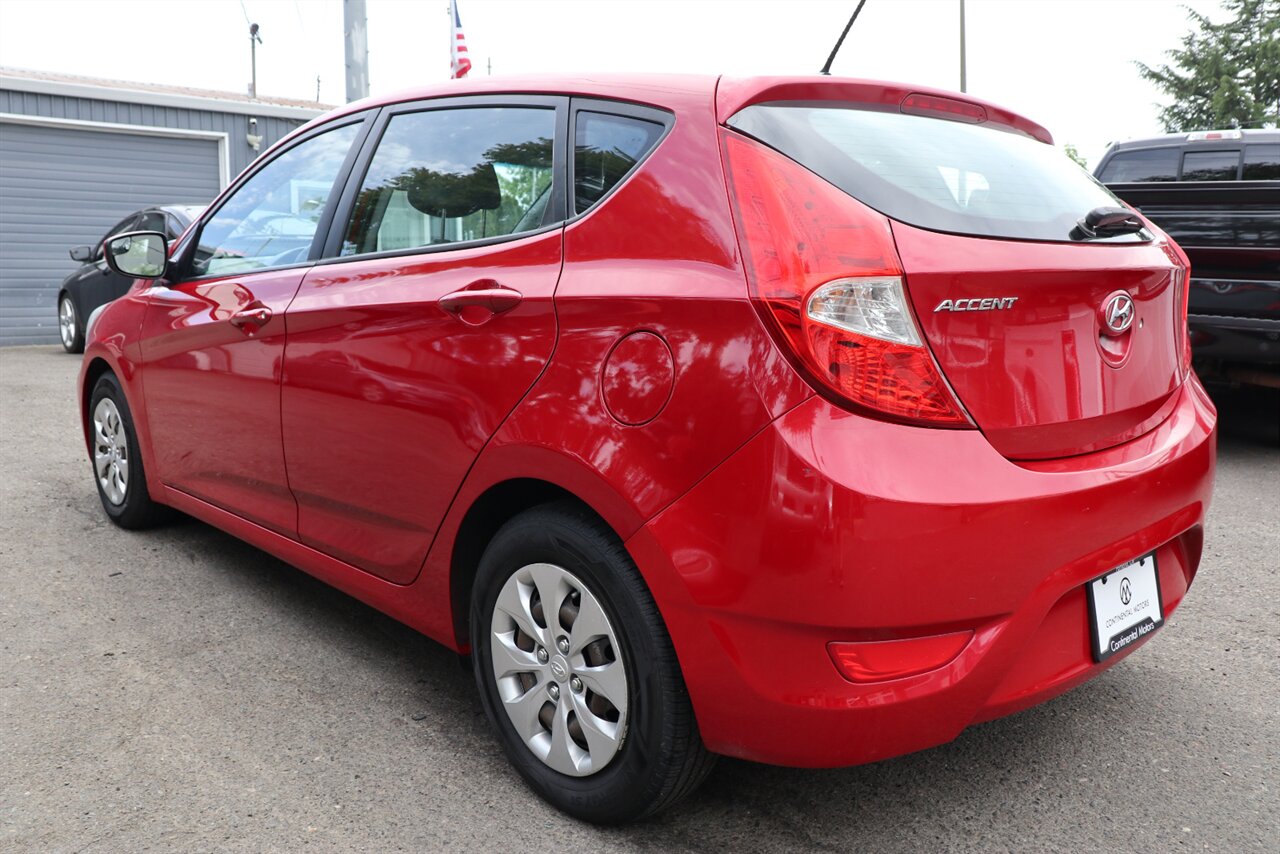 2015 Hyundai ACCENT GS HATCH 27 city / 38 highway   - Photo 9 - Portland, OR 97211