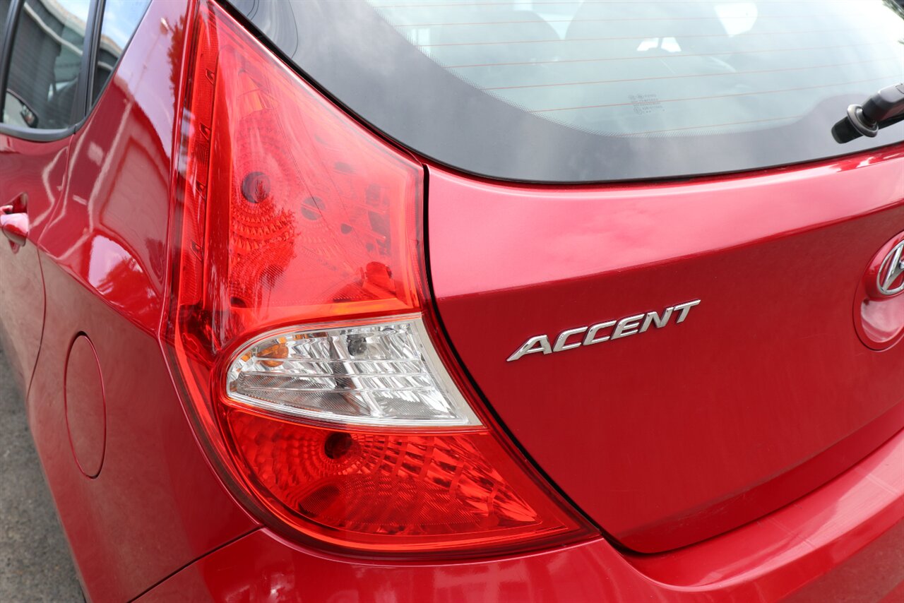 2015 Hyundai ACCENT GS HATCH 27 city / 38 highway   - Photo 29 - Portland, OR 97211