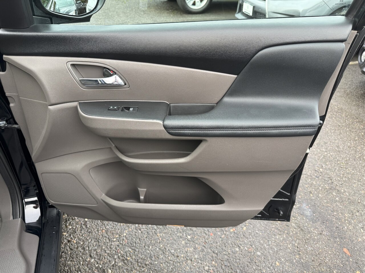 2016 Honda Odyssey EX-L LEATHER BACKUP CAMERA   - Photo 23 - Portland, OR 97211