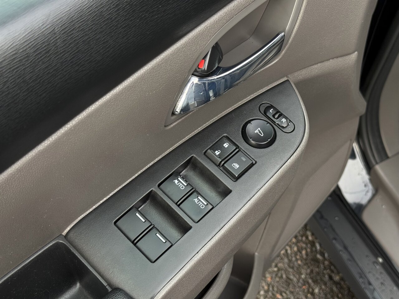 2016 Honda Odyssey EX-L LEATHER BACKUP CAMERA   - Photo 24 - Portland, OR 97211