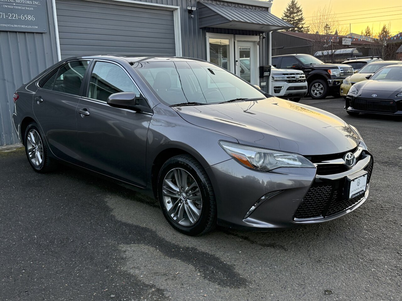 2016 Toyota Camry SE BACKUP CAMERA ONLY 56K MILES   - Photo 6 - Portland, OR 97211