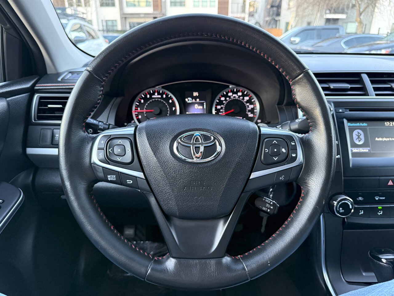 2016 Toyota Camry SE BACKUP CAMERA ONLY 56K MILES   - Photo 21 - Portland, OR 97211