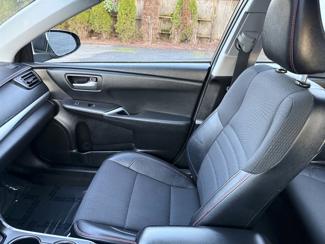 2016 Toyota Camry SE BACKUP CAMERA ONLY 56K MILES   - Photo 26 - Portland, OR 97211