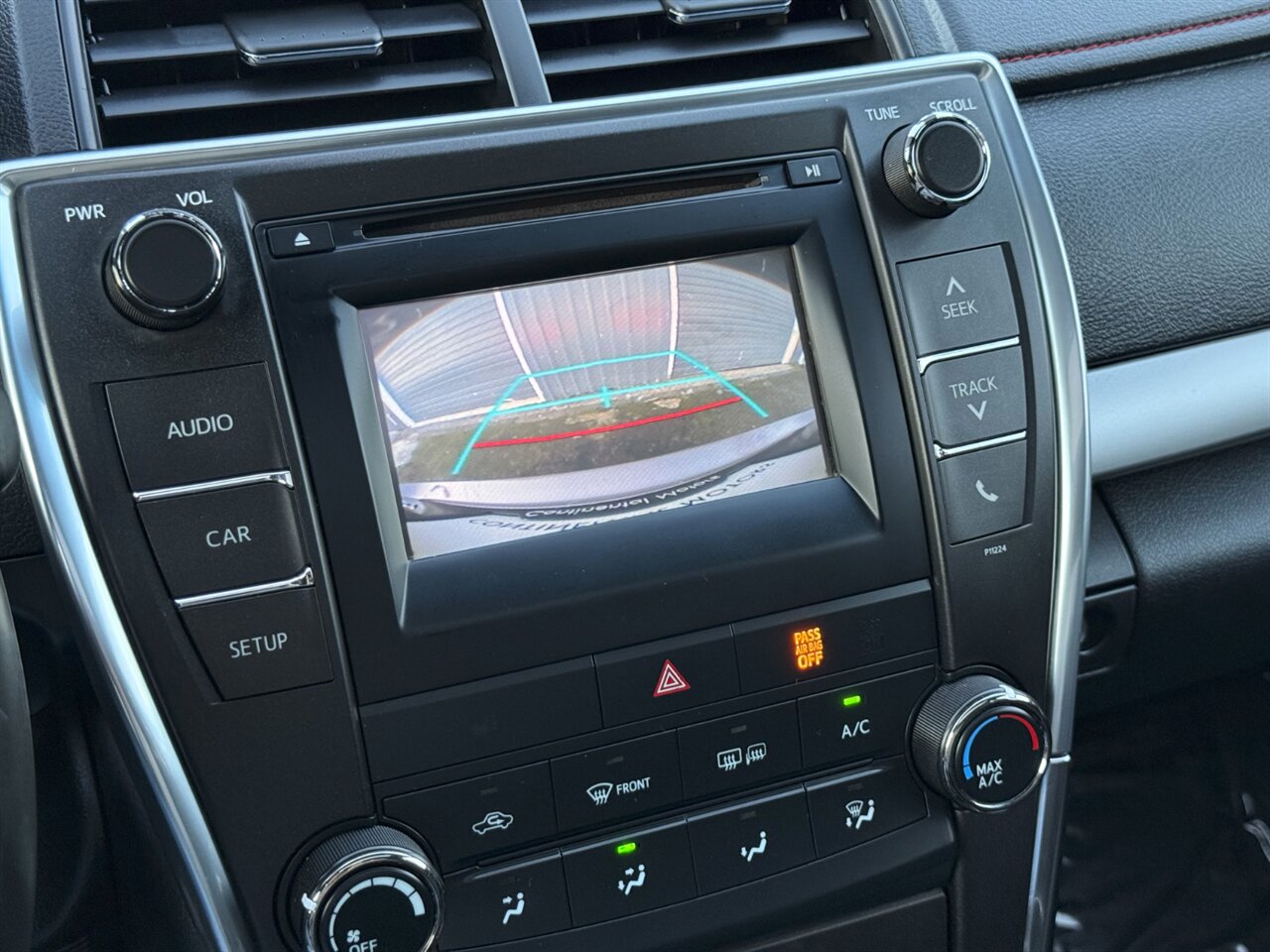 2016 Toyota Camry SE BACKUP CAMERA ONLY 56K MILES   - Photo 27 - Portland, OR 97211