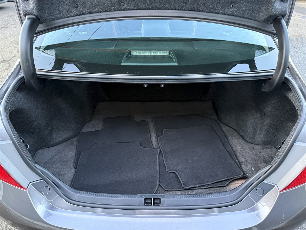 2016 Toyota Camry SE BACKUP CAMERA ONLY 56K MILES   - Photo 15 - Portland, OR 97211