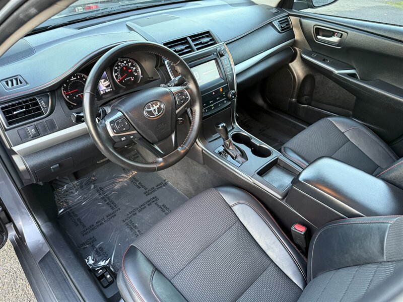 2016 Toyota Camry SE BACKUP CAMERA ONLY 56K MILES  