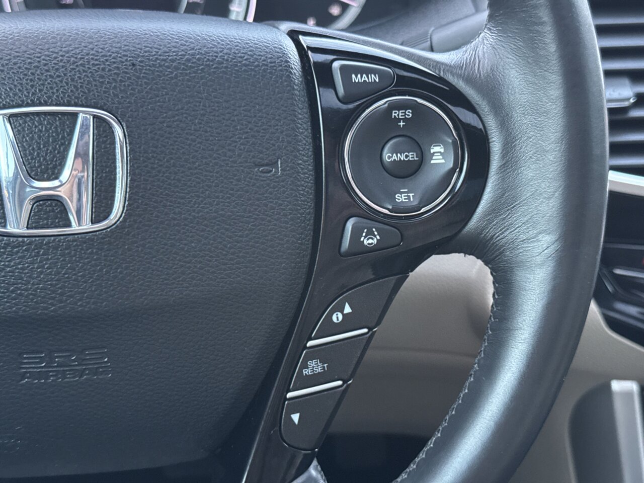 2017 Honda Accord EX-L w/Navi w/Honda Sensing ONLY 49K MILES   - Photo 26 - Portland, OR 97211